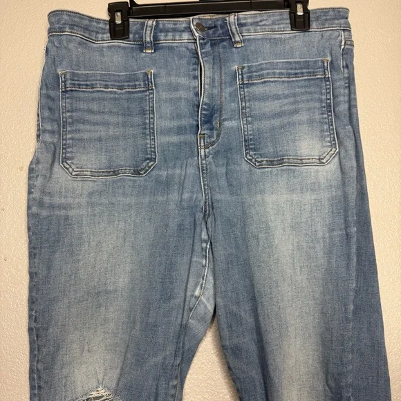 American Eagle Light Blue square pocket Jeans- 16 - Picture 4 of 7